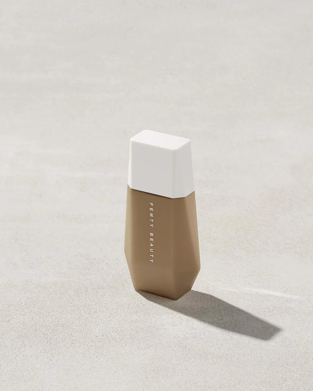 Eaze Drop Lightweight Blurring Skin Tint — 15